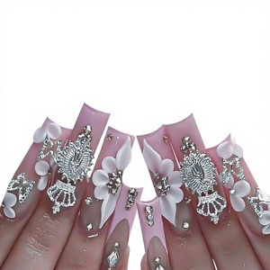 Nouvelle Tendance 2026 : Décorations d'Ongles Japonaises 3D Mixtes (50 pièces/paquet) – Strass, Diamants, Alliages Métalliques, Breloques Aléatoires pour Nail Art - Product Image 2