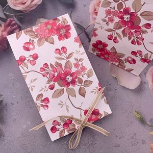 ถุงของขวัญกระดาษคราฟท์รีไซเคิลลายดอกไม้สวยงามสำหรับขนมอบ ขนมหวาน และลูกอม - Product Image 2