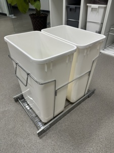 Cuisine intégrée sous l'armoire évier tiroir coulissant panier poubelle en plastique 35L * <span class=keywords><strong>2</strong></span> poubelle poussière poubelle - Product Image 2