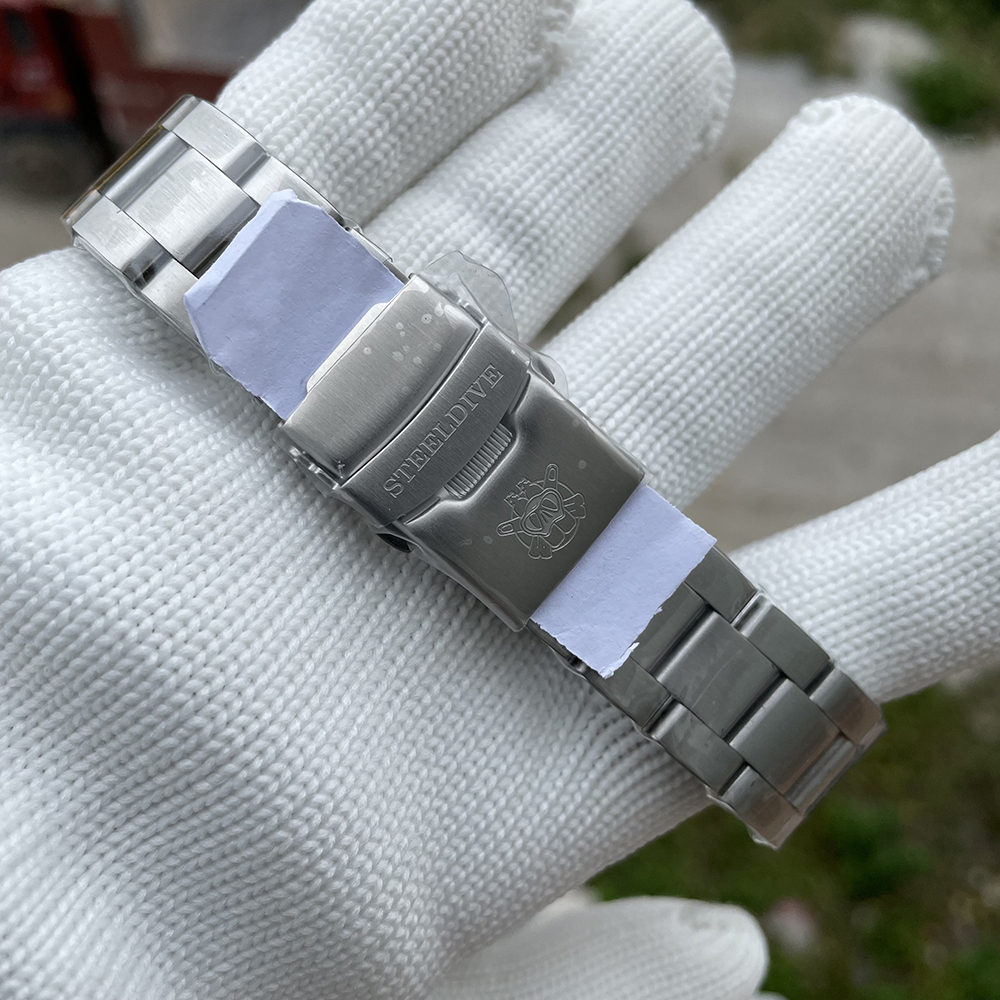 STEELDIVE ブランド SD1933 200M防水 サファイアガラス 39mm 