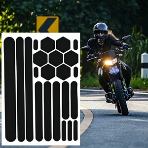 Autocollants réfléchissants noirs invisibles <span class=keywords><strong>pour</strong></span> <span class=keywords><strong>casque</strong></span>, ruban adhésif de sécurité réfléchissant <span class=keywords><strong>pour</strong></span> vélo, moto, trottinette <span class=keywords><strong>pour</strong></span> enfants - Product Image 1