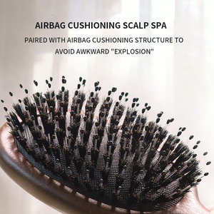 Brosse à cheveux en bois de cerisier rouge naturel avec coussin d'air et poils de sanglier et nylon pour massage, vente en gros d'usine, pour usage domestique et hôtelier - Product Image 6