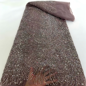 Tissu en dentelle de maille transparente dorée luxueuse, ornée de perles et de paillettes, pour la confection de vêtements de mariage nigériens pour femmes - Product Image 5