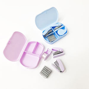 Mini grapadora, papelería, Kit de regalo, dispensador de <span class=keywords><strong>cinta</strong></span> con grapas de <span class=keywords><strong>cinta</strong></span> y perforadora, logotipo personalizado <span class=keywords><strong>para</strong></span> niños en edad escolar - Product Image 1