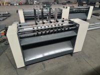 Machine à découper les cloisons en carton ondulé, machine à rainurer les cloisons en carton ondulé