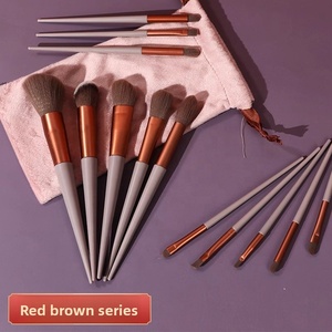 Ensemble de pinceaux de maquillage en fibres synthétiques - 13 pièces, pinceaux éventail et de précision/contour avec poils doux, manche en plastique, outil de beauté portable - Product Image 1