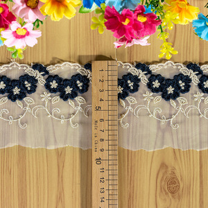 Pita Renda Bunga 3D Multiwarna RYL pada Tulle Transparan untuk Gaun & Lingerie - Product Image 4