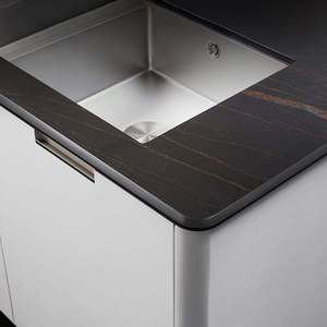 Meubles <span class=keywords><strong>de</strong></span> cuisine Runwood George : Armoires d'îlot <span class=keywords><strong>de</strong></span> luxe laquées sur mesure avec double évier, design moderne - Product Image 4