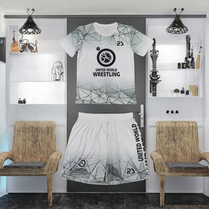 ชุดนักมวยปล้ำผู้ชายแบบยืดได้ 2 ชิ้น เสื้อยืดและกางเกงขาสั้นพิมพ์ลายโลโก้ด้านหน้า แบบซับลิเมชั่นเต็มตัว ไซส์สากล - Product Image 2