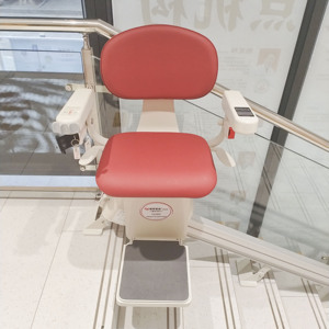 Monte-<span class=keywords><strong>escalier</strong></span> droit électrique portable, <span class=keywords><strong>fauteuil</strong></span> monte-<span class=keywords><strong>escalier</strong></span> léger pour escaliers étroits, équipement d'accès domestique - Product Image 1