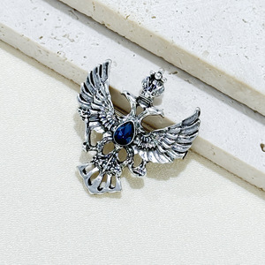 Novo Broche de Moda em Liga com Strass, Broche Criativo Personalizado de Águia para Roupas Masculinas - Product Image 3