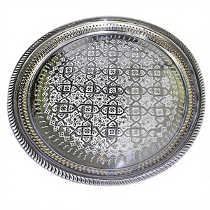 Plateau de service rectangulaire en argent gravé de style marocain moderne |   Plateau décoratif artisanal en métal orné pour le Ramadan, les mariages et Diwali - Product Image 2