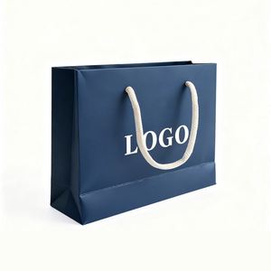 Fabricant de sacs en papier enduits personnalisés avec conception gratuite, finition brillante, sac de shopping pour les magasins de détail et les centres commerciaux - Product Image 2