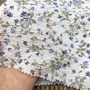 Tissu Seersucker 100% Coton Imprimé Floral Fin 80GSM 80S Violet Bleu Léger Respirant En Stock Vente en Gros pour Robe - Product Image 6