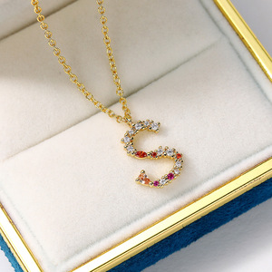 Collana con Ciondolo Lettera S, Gioiello con Charm Alfabetico - Product Image 3