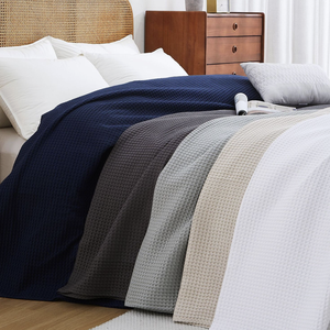 Manta Nórdica Premium 100% Algodón, Tejida con Textura Gruesa, Ligera, Transpirable y Portátil para Cama o Sofá - Product Image 1