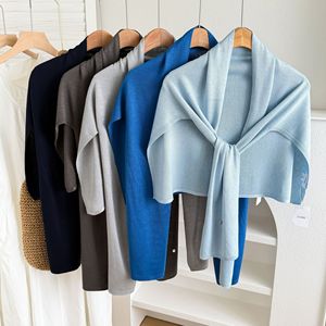 Châle en forme de T surdimensionné en toile légère et respirante pour enfants, collection Printemps/Été, tricot doux et confortable, couleur unie - Product Image 4