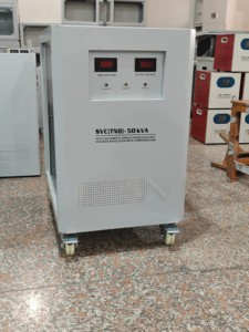 Động cơ servo tự động điều chỉnh điện áp ổn áp AVR 10KW 20kW 30Kw 50kw 100kw một pha ba pha 220V 380V - Product Image 5