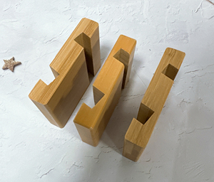 Xinrunjin ขาตั้งโทรศัพท์ไม้ไผ่ออกแบบโลโก้ได้ตามต้องการอุปกรณ์เสริมตั้งโต๊ะที่เป็นมิตรกับสิ่งแวดล้อมสำหรับสมาร์ทโฟนของขวัญที่มีเทคโนโลยีเป็นแบรนด์ส่วนบุคคล - Product Image 5