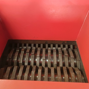 भारी शुल्क TSS-500E औद्योगिक श्रेडर 7.5kw दोहरे शाफ्ट लकड़ी के रबर प्लास्टिक अपशिष्ट रीसाइक्लिंग स्टेनलेस स्टील एल्यूमीनियम - Product Image 6