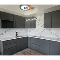 Láminas de Superficie Sólida Acrílica Modificada Koris, Gran Formato, 12mm de Grosor, Color Blanco Mármol, para Encimeras de Cocina y Baño, Venta al Por Mayor