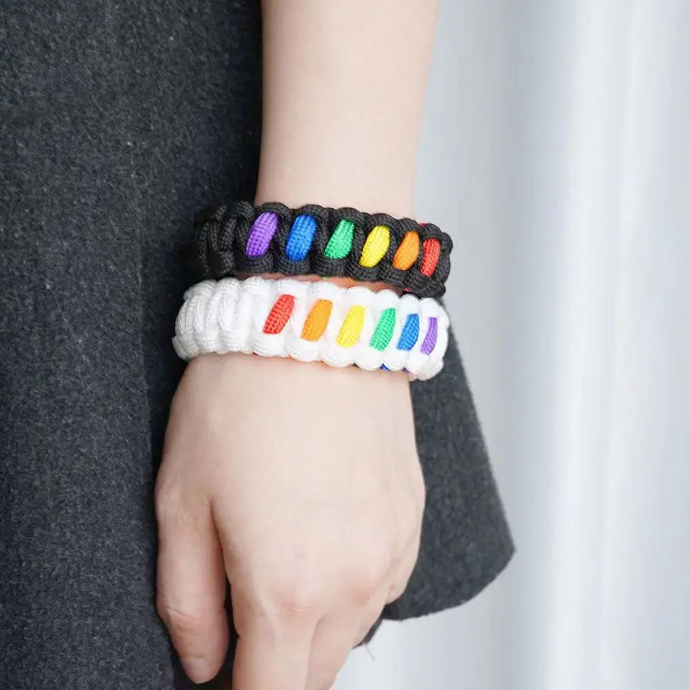 Braccialetti con cordino di sopravvivenza di emergenza in corda di Paracord Gay Friendship braccialetto regolabile arcobaleno LGBT Pride