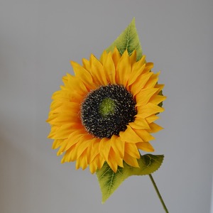 Flor Artificial <span class=keywords><strong>de</strong></span> Seda <span class=keywords><strong>de</strong></span> Tallo Largo Individual al por Mayor, <span class=keywords><strong>Girasol</strong></span> <span class=keywords><strong>de</strong></span> Plástico para Decoración <span class=keywords><strong>de</strong></span> Paredes Disponible para la Venta - Product Image 4