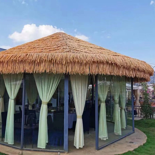 Traditional Synthetic Roof Thatch HDPE Material Fireproof Waterproof Anti-UV Antiseptic Features 5-Year Warranty for Garden Use