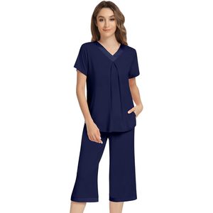Conjunto de Pijama de Mujer al por Mayor con Cuello en V, Manga Corta, Pantalones Capri, Ropa de Dormir Suave de Punto, Dos Piezas, Ropa de Noche Cómoda para Mujer - Product Image 1