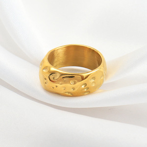Joyería de alta calidad al por mayor <span class=keywords><strong>Punk</strong></span> Chunky banda gruesa anillo de acero inoxidable 18K oro impermeable Banda ancha martillado anillo de sello - Product Image 6
