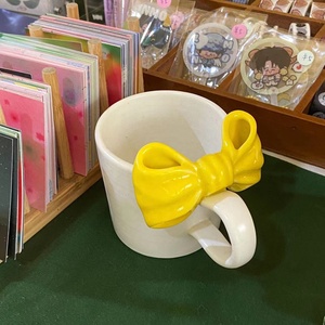 <span class=keywords><strong>Tazas</strong></span> de café de leche de agua de cerámica, <span class=keywords><strong>tazas</strong></span> de cerámica blancas sencillas con mango de lazo de mariposa <span class=keywords><strong>para</strong></span> niñas y mujeres, regalo - Product Image 3