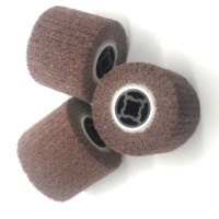 Roue de polissage abrasive en nylon non tissé pour le polissage de l'acier inoxydable