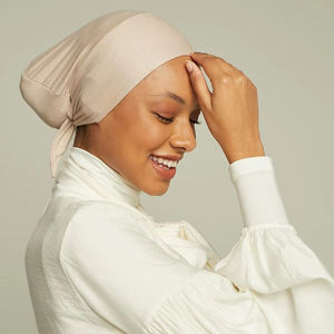 <span class=keywords><strong>LO</strong></span>.LOVE Unterkappe für Hijab - Französisches Beige Maßgefertigte Überkreuz-Unterkappe Hochwertige Oxford-Baumwolle Wärmende Atmungsaktive Innenkappe - Product Image 1