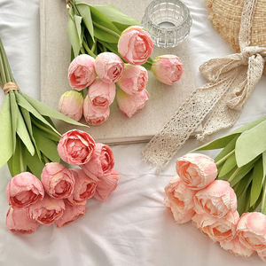 Bouquet de tulipes à 9 têtes Yasunobu, fleurs artificielles en soie pour la décoration de la maison et les mariages - Product Image 2