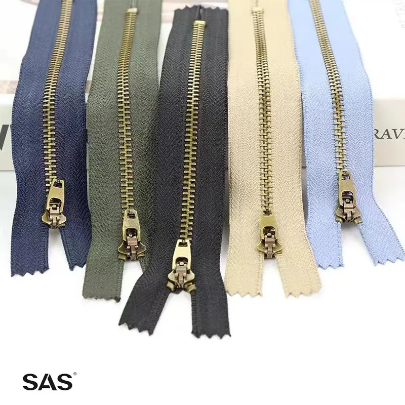 SAS Trung Quốc nhà máy bán buôn jeans dây kéo chấp nhận biểu tượng tùy chỉnh kích thước Băng Màu Close-end dây kéo kim loại