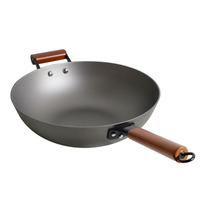 Chảo gang 32cm - Tay cầm gỗ chống dính, dùng cho nhà hàng/gia đình - Product Image 4