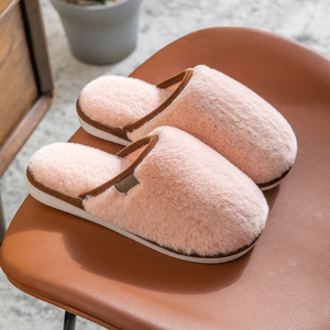 Nouvelles pantoufles d'intérieur en fourrure douce antidérapante de haute qualité pour hôtel, personnalisables, pour l'hiver, OEM - Product Image 3