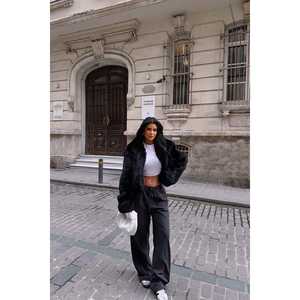 Abrigo largo de piel sintética negra con decoración de estampado vintage, tela de lana teñida, exterior de seda, corte ajustado, relleno de algodón de camello - Product Image 2