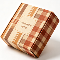 Boîte rigide géométrique monochrome élégante avec marquage personnalisé en feuille d'or pour parfums d'intérieur et petits objets de décoration