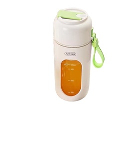 Vente chaude Portable Fruit Ice Mixer Cup <span class=keywords><strong>Blender</strong></span> USB Charge Juicers Portable Fruit <span class=keywords><strong>Blender</strong></span> - Product Image 1