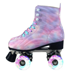 SPAKYCE Venta al por mayor de fábrica de <span class=keywords><strong>patines</strong></span> de ruedas 4 ruedas Personalización de <span class=keywords><strong>patines</strong></span> 4 Ruedas <span class=keywords><strong>Quad</strong></span> alquiler de <span class=keywords><strong>patines</strong></span> para mujeres adultas - Product Image 3