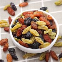 Raisins secs noirs de Chine de haute qualité, couleurs mélangées, sucrés, riches en nutriments, raisins dorés
