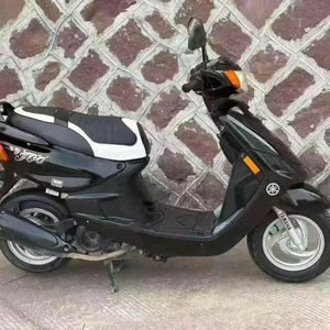 <span class=keywords><strong>Yamaha</strong></span> Jog 125cc <span class=keywords><strong>Moto</strong></span> da Strada Compatta Economica Elegante per Pendolari Urbani Usata - Product Image 3