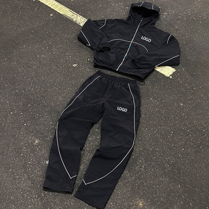 <span class=keywords><strong>Tuta</strong></span> Antivento Personalizzata OEM/ODM con Stampa Riflettente 3M e Pantaloni in Nylon per <span class=keywords><strong>Uomo</strong></span> - Product Image 1