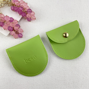 Bolsa de terciopelo con solapa y logotipo personalizado para exhibición de joyas, estuche de piel sintética con botones y logotipo para joyería - Product Image 2
