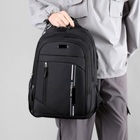 Sac à dos d'affaires léger et décontracté Sacs à dos pour bagages de voyage de courte durée Sacs d'ordinateur simples imperméables unisexes de grande capacité