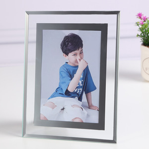 Vente <span class=keywords><strong>en</strong></span> gros de cadres <span class=keywords><strong>photo</strong></span> <span class=keywords><strong>en</strong></span> <span class=keywords><strong>verre</strong></span> 3.5X5 4X6 5X7 8X10 A4, simples et élégants, pour afficher des photos horizontales ou verticales sur table - Product Image 4