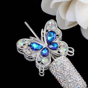 2025สินค้ามาใหม่จี้รูปผีเสื้อ3D ติดพลอยเทียมแวววาวโทรศัพท์มือถือแบบทำมือพวงกุญแจสร้อยคอเครื่องประดับลูกปัดโลหะอัลลอยด์ - Product Image 3