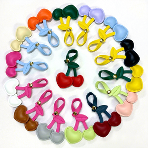 Porte-clés vintage en PU pour femme, motif cœur de pêche <span class=keywords><strong>et</strong></span> cerise, pendentif de luxe mignon en forme de fruit, accessoire de bijoux, breloque - Product Image 1