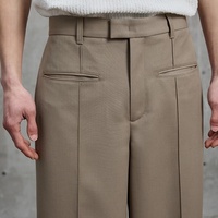 Pantalon de Costume Homme en Twill de Haute Qualité, Style Décontracté, Plissé Classique avec Plis Centraux et Surpiqûres – Vente en Gros